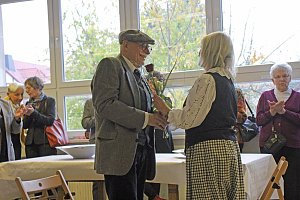 Dem Meister ein St&auml;ndchen gebracht