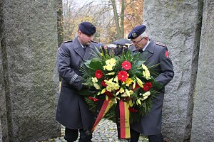 Am Volkstrauertag in Sondershausen gedacht