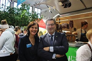 Premiere mit mobilem Hofladen