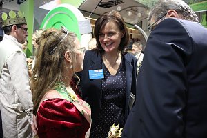 Premiere mit mobilem Hofladen