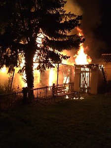Gartenlaubenbrand in Ro&szlig;leben