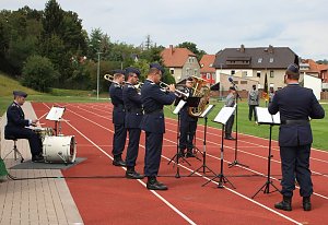 Soldatinnen und Soldaten vereidigt