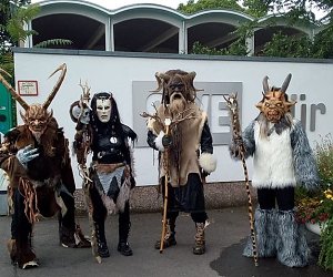 Fabelwesen kommen nach Clingen