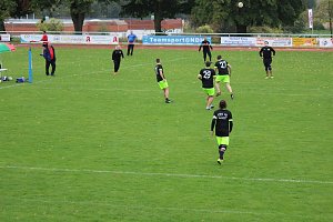 Faustball: Trotz Regens Turnier durchgezogen
