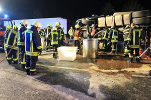 LKW-Unfall auf der A 38