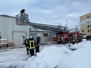 Dr&auml;ngender R&auml;umeinsatz bei Isoplus
