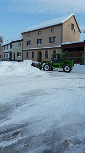 Schneeber&auml;umung in Schernberg