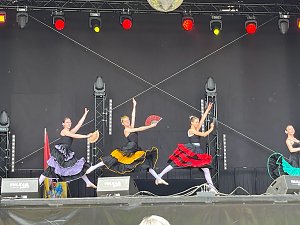 Das Tanzstudio Radeva zeigte auf dem Residenzfest in Sondershausen was seine Eleven k&ouml;nnen