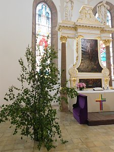 Konfirmation und Pfingsten gefeiert