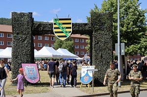 Tag der "Offenen T&uuml;r" auf dem Gel&auml;nde der Kyffh&auml;user Kaserne zwischen Bad Frankenhausen und Seehausen 