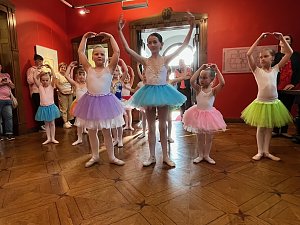 Die Eleven des Tanzstudios Radeva hatten zuletzt viel B&uuml;hnenzeit