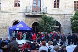 Vorstellung des neuen THC-Teams gestern auf dem Langensalzaer Neumarkt