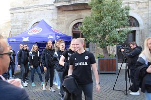 Vorstellung des neuen THC-Teams gestern auf dem Langensalzaer Neumarkt
