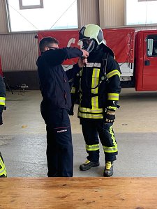 Feuerwehr&uuml;bung in Greu&szlig;en