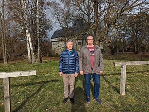 Ortsteilb&uuml;rgermeister Winfried Schmidt (links) und Mirko Threbank (rechts) k&uuml;mmern sich seit fast 20 Jahren um ihren Ortsteil Gro&szlig;furra.