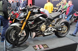 Impressionen von der Motorradmesse Erfurt