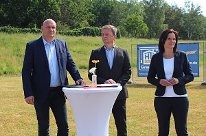 Spatenstich f&uuml;r den Berufsschulen-Campus II in der Salzstra&szlig;e in Sondershausen