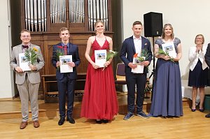 Feierstunde zum erfolgreich abgeschlossen Abi Plus des Beruflichen Gymnasium Sondershausen in Carl-Schr&ouml;der-Saal