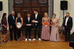 Feierstunde zum erfolgreich abgeschlossen Abi Plus des Beruflichen Gymnasium Sondershausen in Carl-Schr&ouml;der-Saal