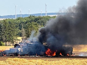 Hoher Sachschaden bei Feldbrand