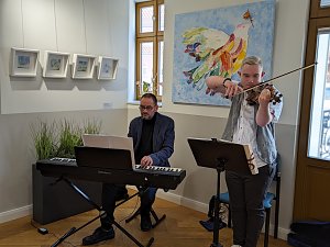 Sonderausstellung Bunt ist unsere Lieblingsfarbe" im Rathaus der Stadt Sondershausen