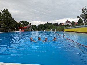 Anbaden im "Bergbad Sonnenblick" in Sondershausen