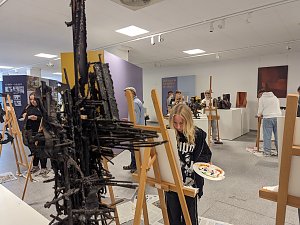 Die Sch&uuml;lerinnen und Sch&uuml;ler der Regelschule am Franzberg durften die Werke von Heinz Scharr eigenst&auml;ndig interpretieren