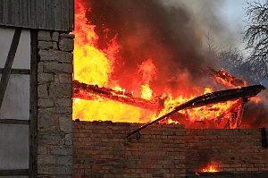 Scheunenbrand heute Morgen in Himmelsberg