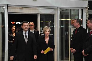 &Auml;rzte- und Apothekerball im Autohaus Peter