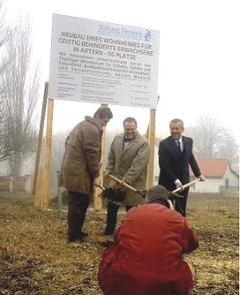 Grundsteinlegung Haus Mara (Foto: Archiv Klaus Henze Artern)