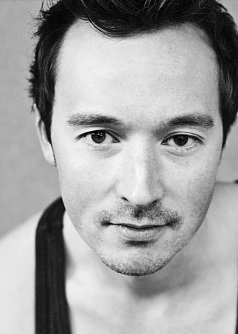 Foster (Foto: Agentur)