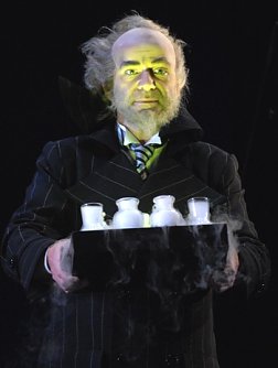 B&ouml;sewicht zu Gast (Foto: Theater Nordhausen)