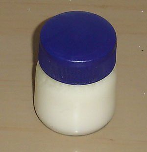 Glas Joghurt (Foto: Karl-Heinz Herrmann)