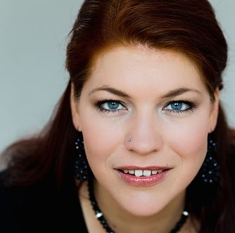 Auch Sarah Hudarew, die die Carmen singt, wird im Caf&eacute; Pille auftreten (Foto: Conrad Schmitz)