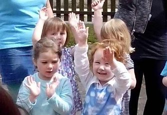 Kinderfest in der Arche Noah (Foto: Kita Grossfurra)