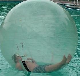 Schwimmbadfest gestartet (Foto: Karl-Heinz Herrmann)