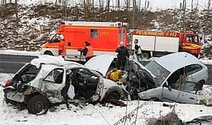 Unfall bei G&ouml;ttingen (Foto: Stefan Rampfel G&ouml;ttingen)