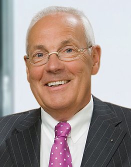 Wolfgang Hohorst verabschiedet sich (Foto: Maxxomedia.PR)