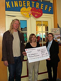 Scheck f&uuml;r Kreisjugendring (Foto: Stadtwerke Sondershausen)