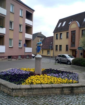 Tr&ouml;pfelbrunnen (Foto: Archiv Klaus Henze Artern)