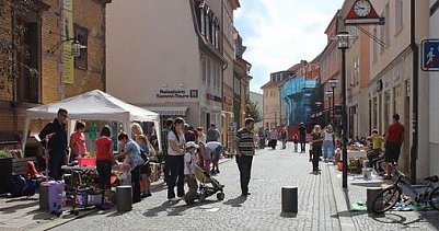 Kindertr&ouml;delmarkt am Samstag (Foto: Karl-Heinz Herrmann)
