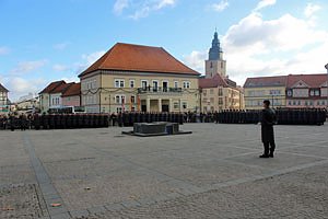 Vereidigung auf dem Marktplatz - Stra&szlig;ensperrung (Foto: Karl-Heinz Herrmann)