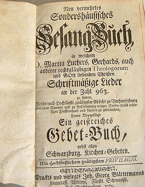 Gesangsbuch entdeckt (Foto: Hans-J&uuml;rgen Schmidt)