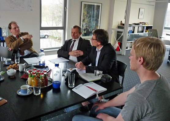 Gr&uuml;ne bei Stadtwerken (Foto: Karl-Heinz Herrmann)