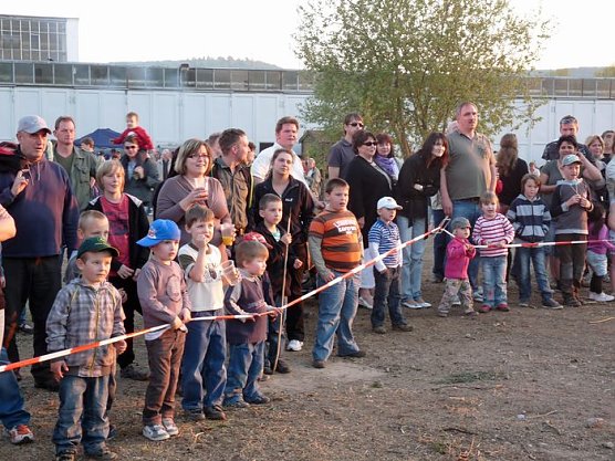 Osterfeuer Event (Foto: Karl-Heinz Herrmann) Osterfeuer Event (Foto: Karl-Heinz Herrmann)