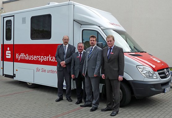 Neuer Sparkassenbus (Foto: Karl-Heinz Herrmann) Neuer Sparkassenbus (Foto: Karl-Heinz Herrmann)
