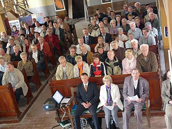 Großes Interesse (Foto: Karl-Heinz Herrmann) Großes Interesse (Foto: Karl-Heinz Herrmann)