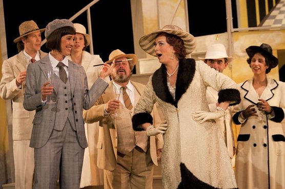 Gräfin Mariza (Foto: R. Obst) Gräfin Mariza (Foto: R. Obst)