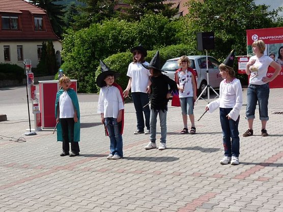 Einweihung der Knappschaftsstraße (Foto: Karl-Heinz Herrmann) Einweihung der Knappschaftsstraße (Foto: Karl-Heinz Herrmann)