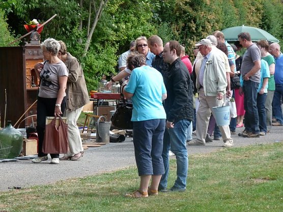 Ritterspiele am Schloss (Foto: Karl-Heinz Herrmann)